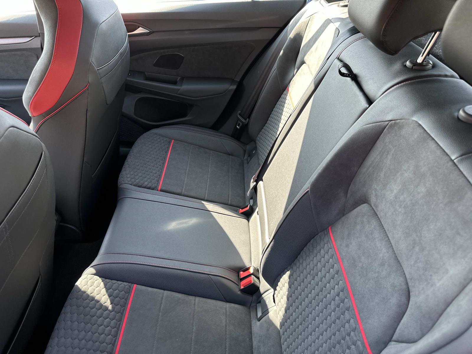 New 2026 Volkswagen GTI SE FWD image 23