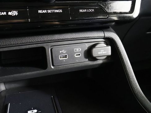 Used 2025 Honda Pilot EX-L image 53