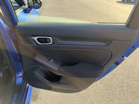 Used 2023 Honda Civic Sport image 26