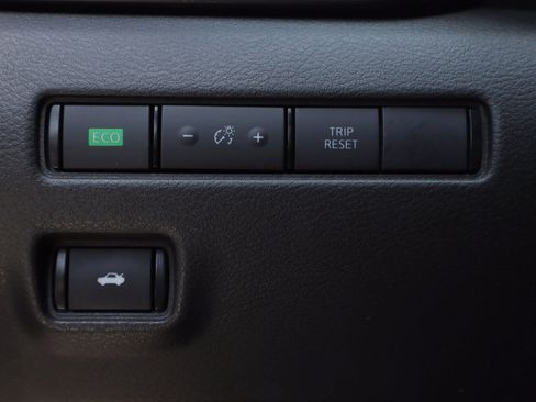 Used 2024 Nissan Sentra S image 22