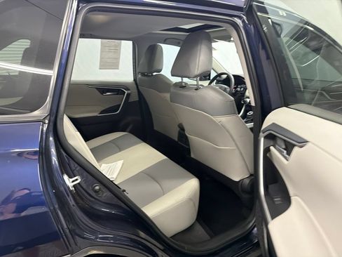 Used 2025 Toyota RAV4 XLE Premium FWD image 16