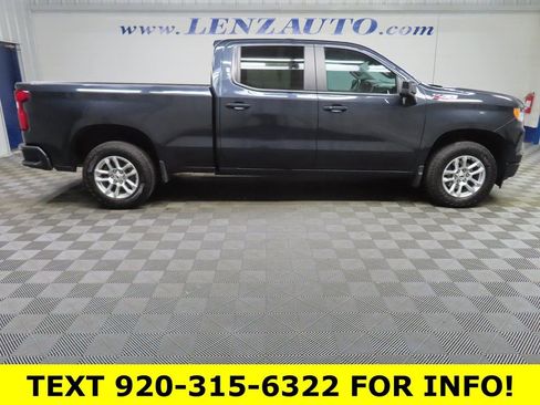 Used 2023 Chevrolet Silverado 1500 RST image 2