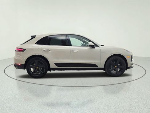 Used 2021 Porsche Macan S AWD/4WD image 4