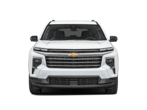 Used 2025 Chevrolet Traverse LT w/ Driver Confidence Package FWD image 8