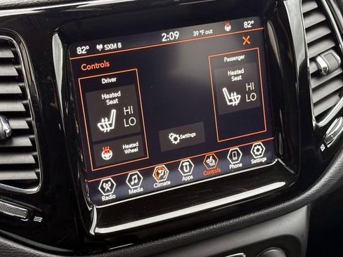 Used 2020 Jeep Compass Limited image 23