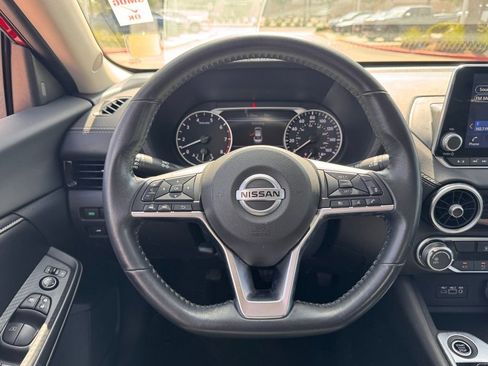 Certified 2022 Nissan Sentra SV image 14