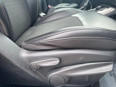 Used 2019 Jeep Compass Latitude w/ Popular Equipment Group AWD/4WD image 27