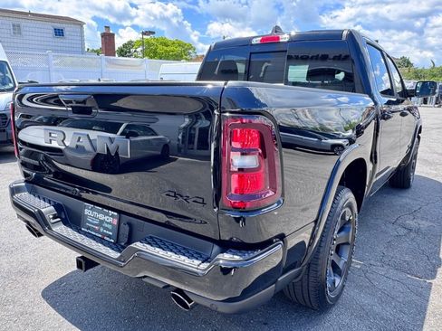 New 2026 RAM 1500 4x4 Crew Cab image 8