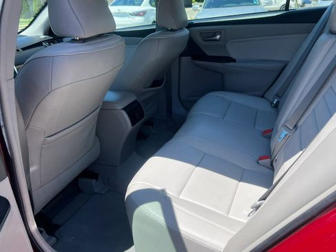 Used 2016 Toyota Camry XLE w/ Advanced Technology Package FWD image 28