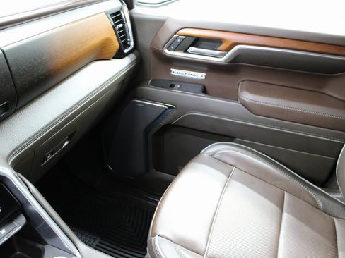 Used 2023 GMC Sierra 1500 Denali w/ Technology Package image 30