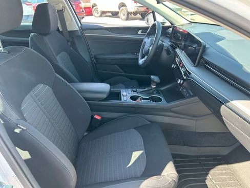Used 2026 Kia K5 LXS FWD image 32