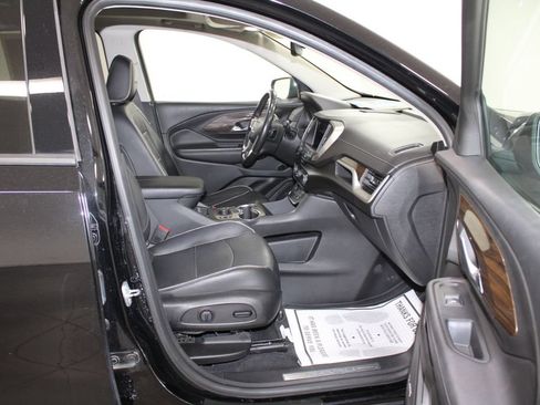 Used 2020 GMC Terrain Denali w/ Denali Premium Package AWD/4WD image 28