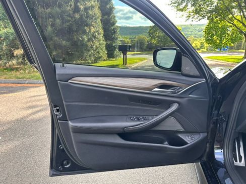 Used 2018 BMW 540i xDrive AWD/4WD image 13