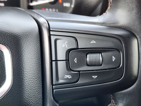 Certified 2022 GMC Sierra 2500 AT4 w/ AT4 Preferred Package image 15