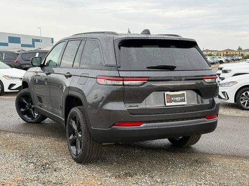 New 2026 Jeep Grand Cherokee Limited AWD/4WD image 9