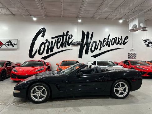Used 2002 Chevrolet Corvette Convertible w/ Preferred Equipment Group2 RWD image 32