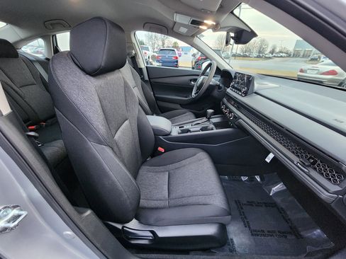 Certified 2025 Honda Accord LX image 11