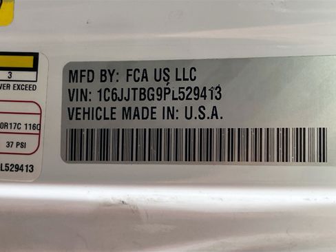 Used 2023 Jeep Gladiator Rubicon w/ LED Lighting Group image 30