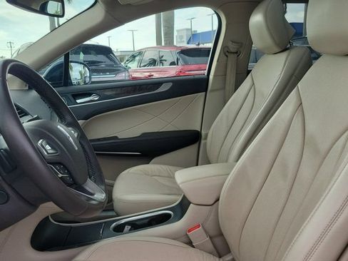 Certified 2019 Lincoln MKC Reserve FWD image 25