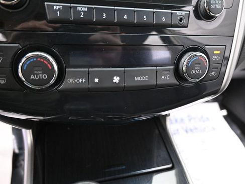 Used 2013 Nissan Altima 2.5 SV FWD image 37