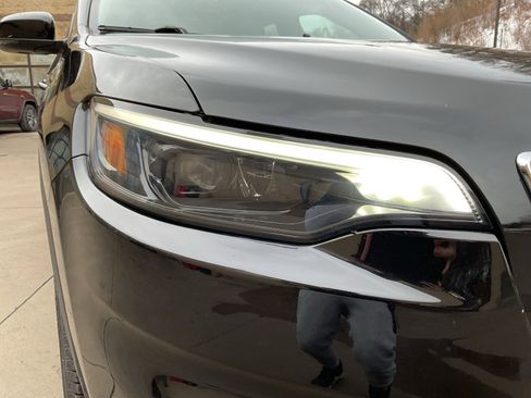 Used 2022 Jeep Cherokee Limited image 32