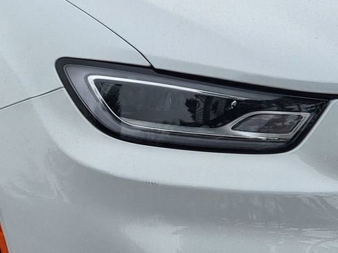 New 2026 Chrysler Pacifica Select w/ S Appearance Package image 16