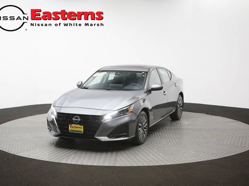 Used 2023 Nissan Altima 2.5 SV w/ SV Premium Package AWD/4WD image 54