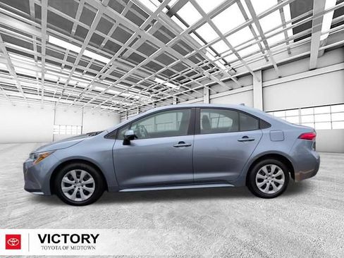 Used 2024 Toyota Corolla LE FWD image 7
