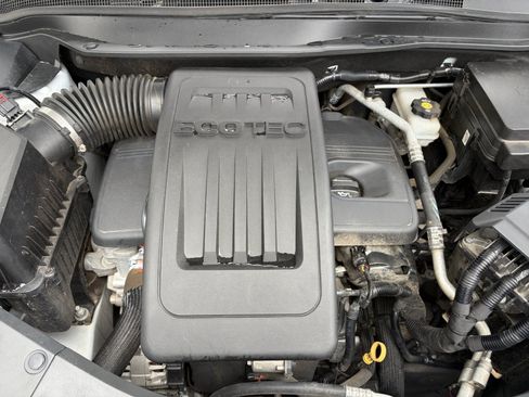 Used 2017 Chevrolet Equinox LT w/ Sport Edition FWD image 31