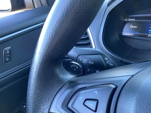 Certified 2022 Ford Edge SE w/ Black Appearance Package image 21