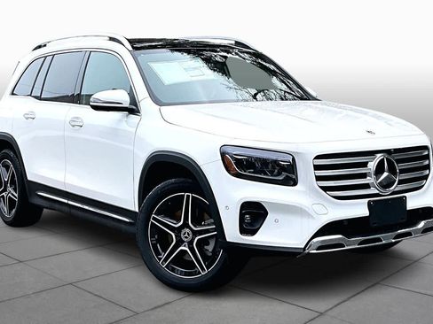New 2026 Mercedes-Benz GLB 250 4MATIC image 2