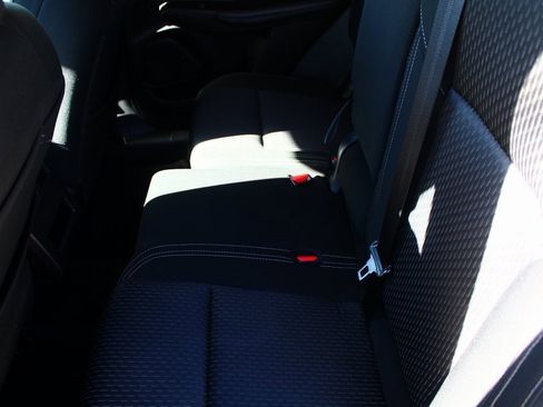 Used 2024 Mitsubishi Outlander ES image 11