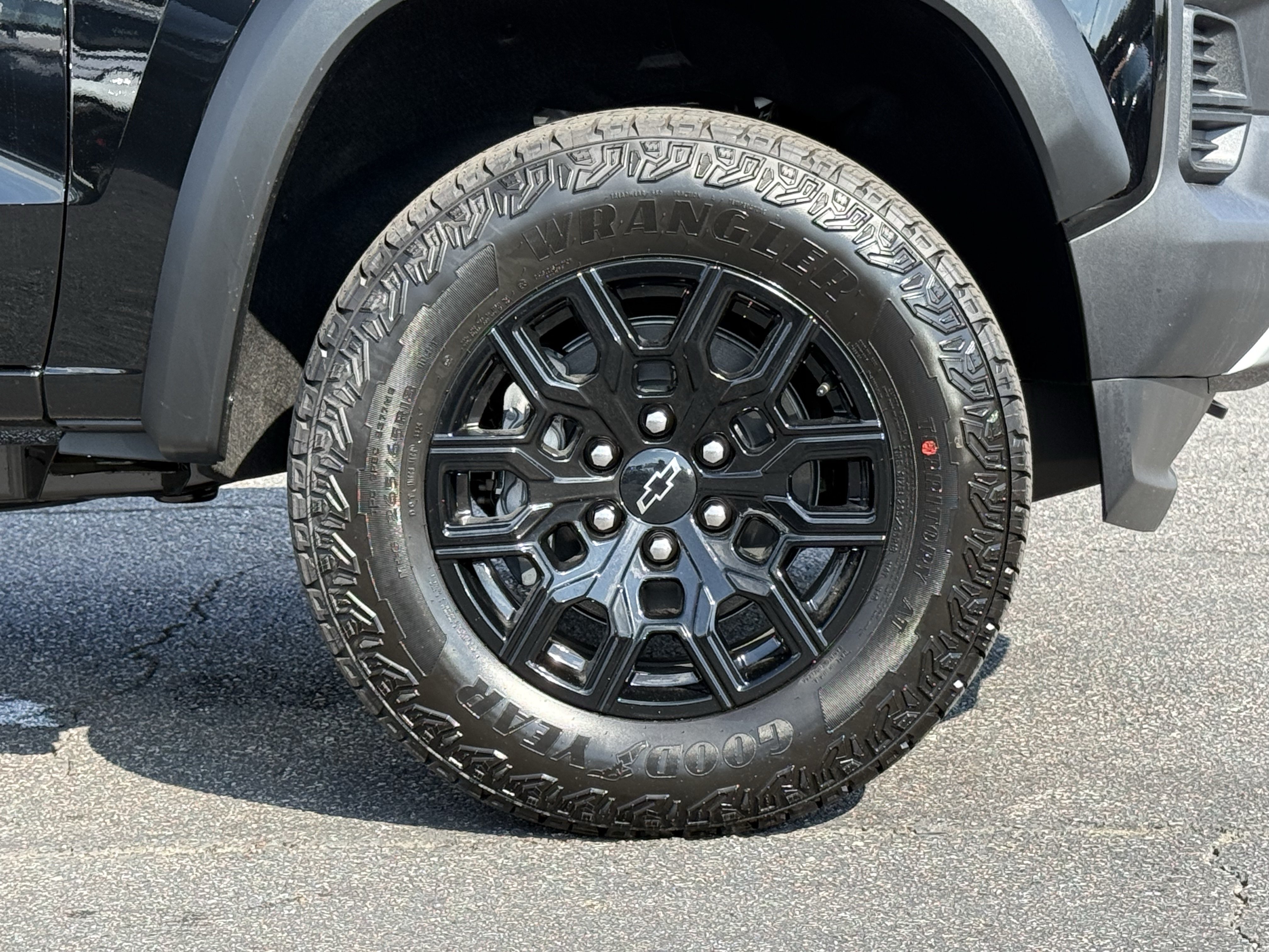 New 2026 Chevrolet Colorado Trail Boss AWD/4WD image 13