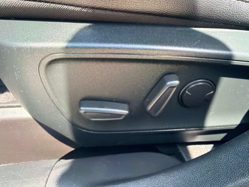 Used 2022 Ford Escape SEL w/ Technology Package AWD/4WD image 20