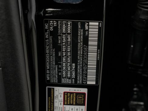 Used 2025 Mercedes-Benz Maybach GLS 600 4MATIC image 19