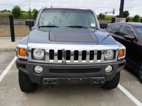 Used 2007 HUMMER H3 AWD/4WD image 2