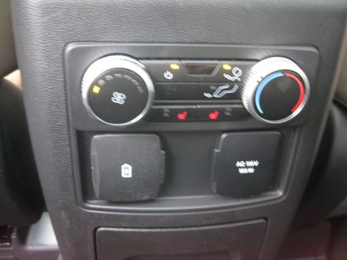 Used 2023 Ford Explorer Limited w/ Equipment Group 301A image 30