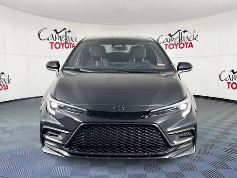 Used 2025 Toyota Corolla SE image 2
