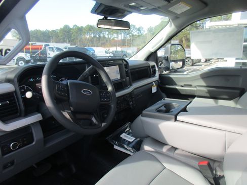 New 2026 Ford F450 XL image 9