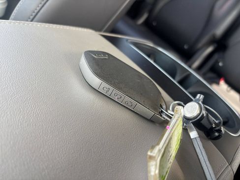 Used 2026 Kia Carnival FWD image 27