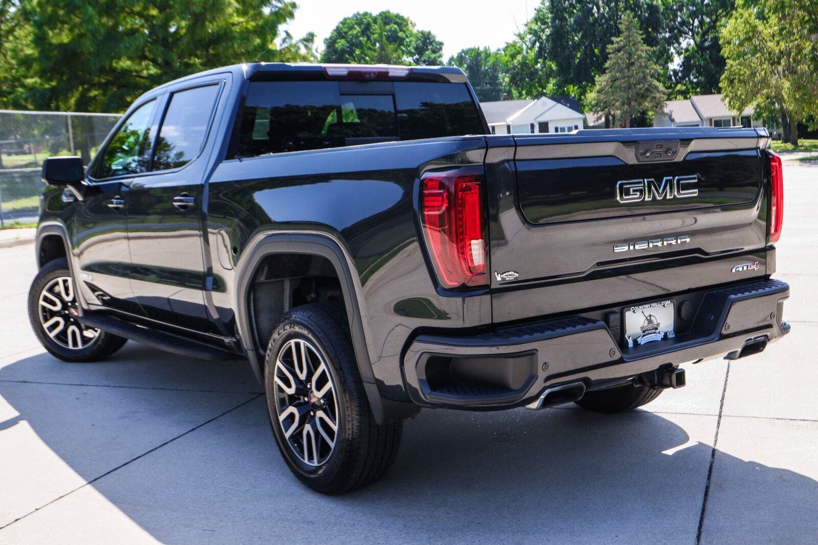 Used 2022 GMC Sierra 1500 AT4 w/ AT4 Premium Package AWD/4WD image 19