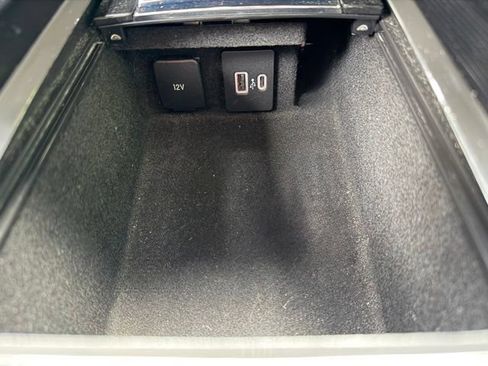 Used 2022 Lincoln Corsair AWD w/ Premium Package image 24
