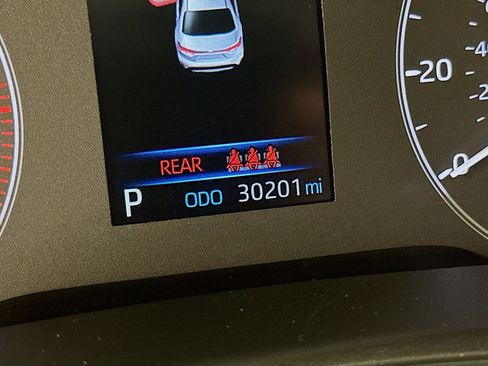 Used 2024 Toyota Corolla LE FWD image 19