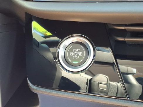 Used 2024 Buick Envision Avenir AWD/4WD image 16
