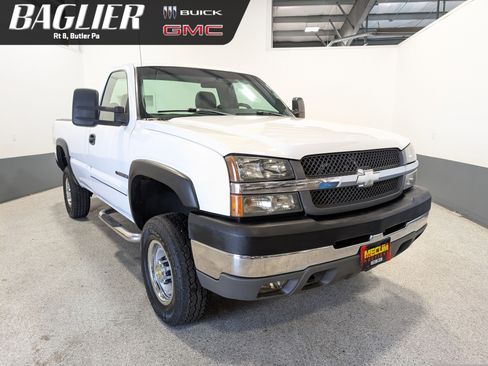 Used 2003 Chevrolet Silverado 2500 4x4 Regular Cab w/ Snow Plow Prep Package image 1