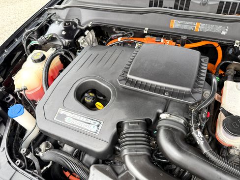 Used 2019 Ford Fusion Energi Titanium image 80
