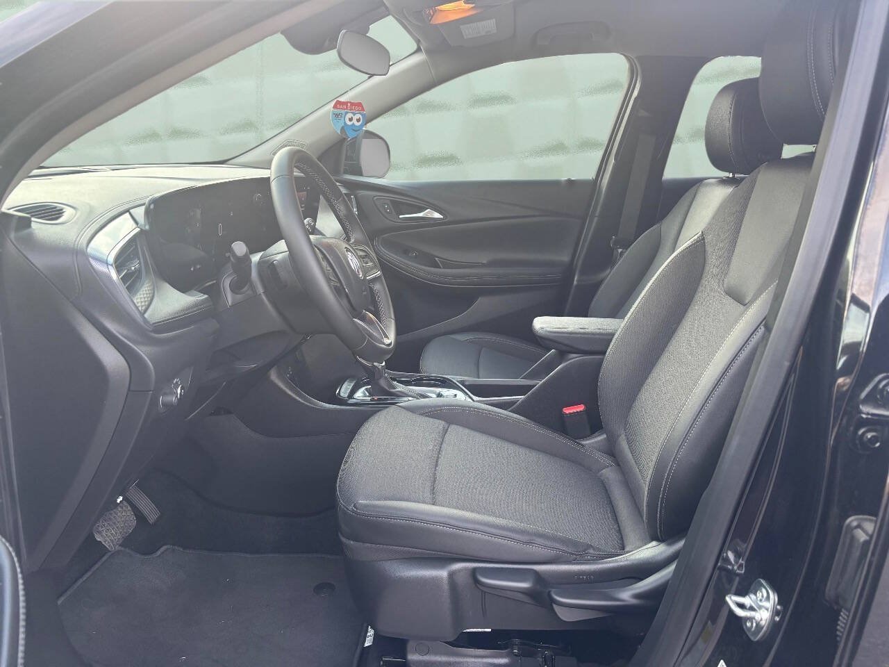 Used 2025 Buick Encore GX Preferred FWD image 10
