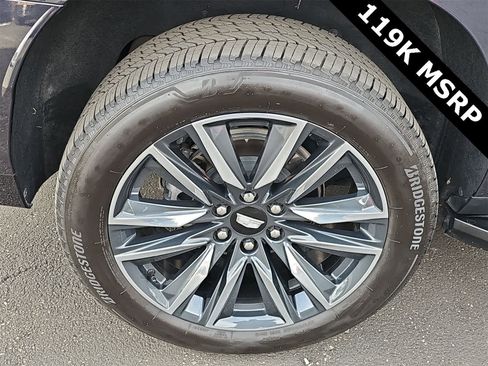 Used 2024 Cadillac Escalade ESV Sport Platinum image 12