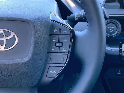 Used 2025 Toyota Prius image 23