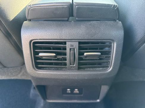 Used 2021 Nissan Rogue SV AWD/4WD image 21